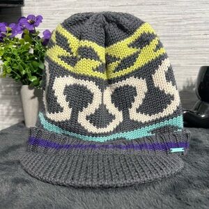 Lululemon Blue with logo beanie with brim! 100% Wool!